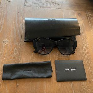 YSL M8/FN 001 Sunglasses in Black